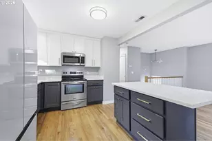 1330 SW Hume St, Portland, OR 97219 - Photo 14
