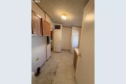 903 Cook St, Myrtle Creek, OR 97457 - Photo 8