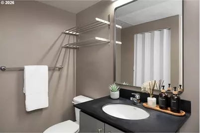 1030 NW 12th Ave #415, Portland, OR 97209 - Photo 28