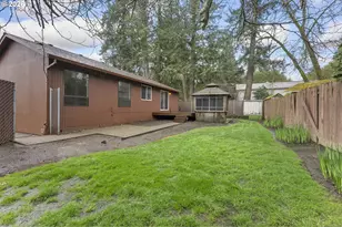 7945 SW Sorrento Rd, Beaverton, OR 97008 - Photo 40