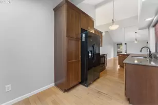 7945 SW Sorrento Rd, Beaverton, OR 97008 - Photo 16