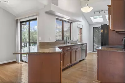 7945 SW Sorrento Rd, Beaverton, OR 97008 - Photo 14