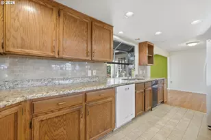 10241 NW 195th Ave, Hillsboro, OR 97124 - Photo 16