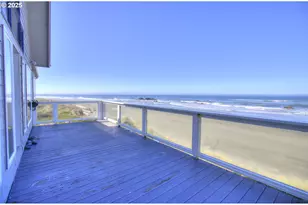 93830 Low Tide Dr, Gold Beach, OR 97444 - Photo 30