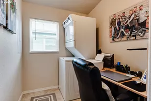 3700 Babcock Ln, Eugene, OR 97401 - Photo 36