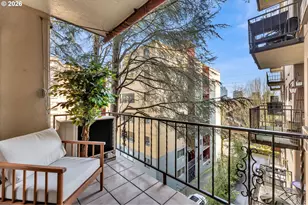 2021 SW Main St, Portland, OR 97205 - Photo 20