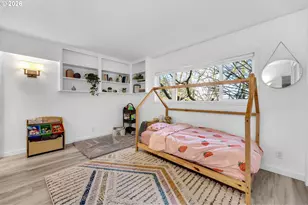 2021 SW Main St, Portland, OR 97205 - Photo 14