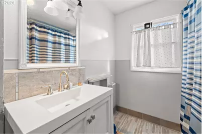 450 SE Hogan Rd, Gresham, OR 97080 - Photo 18