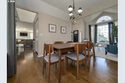 16572 SW Timberland Dr, Beaverton, OR 97007 - Photo 8