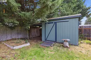 1805 Hemlock St, Eugene, OR 97404 - Photo 38
