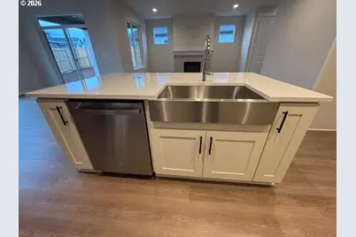 1585 N Young St, Lafayette, OR 97127 - Photo 10