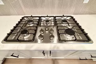 1585 N Young St, Lafayette, OR 97127 - Photo 4