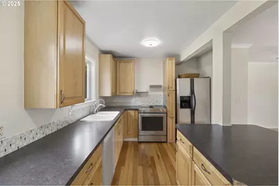 116 Elm Ave, Wood Village, OR 97060 - Photo 10