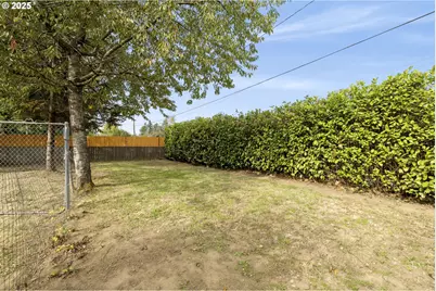 116 Elm Ave, Wood Village, OR 97060 - Photo 34