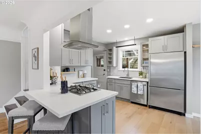 9752 N Ivanhoe St, Portland, OR 97203 - Photo 28