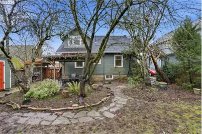 9752 N Ivanhoe St, Portland, OR 97203 - Photo 22