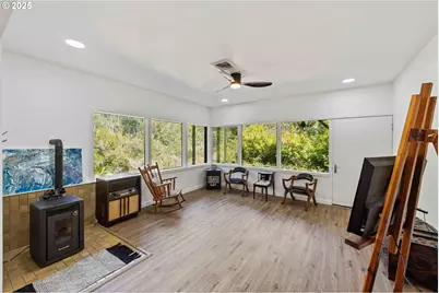 705 Ohio Ave NE, Bandon, OR 97411 - Photo 24