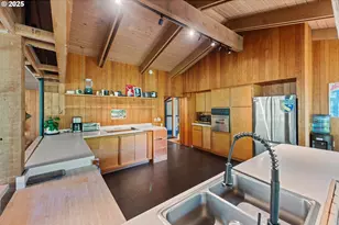 705 Ohio Ave NE, Bandon, OR 97411 - Photo 10