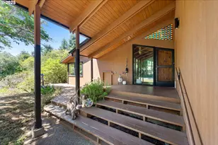 705 Ohio Ave NE, Bandon, OR 97411 - Photo 4