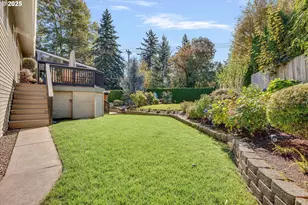 2074 SE Linden Pl, Gresham, OR 97080 - Photo 34
