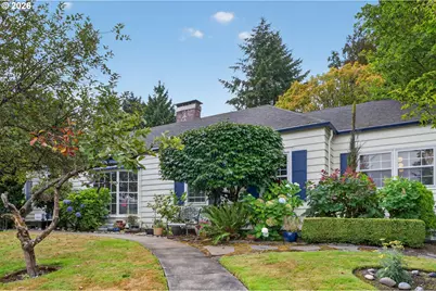 660 SW Evans St, Portland, OR 97219 - Photo 1