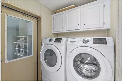 925 New Haven Dr NE, Salem, OR 97317 - Photo 14