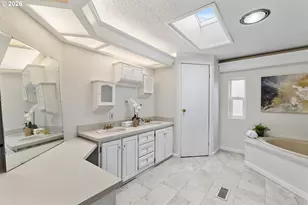 925 New Haven Dr NE, Salem, OR 97317 - Photo 24