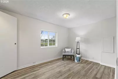 925 New Haven Dr NE, Salem, OR 97317 - Photo 18