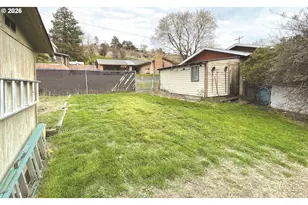 220 August St, Heppner, OR 97836 - Photo 10