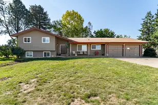 24730 SW Tile Flat Rd, Hillsboro, OR 97123 - Photo 2