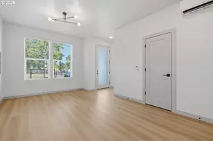 7041 SE 60th Ave, Portland, OR 97206 - Photo 2