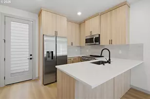 7041 SE 60th Ave, Portland, OR 97206 - Photo 4