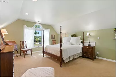 16755 Graef Cir, Lake Oswego, OR 97035 - Photo 18