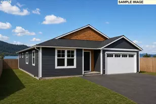 105 Magnolia Ln, Garibaldi, OR 97118 - Photo 2