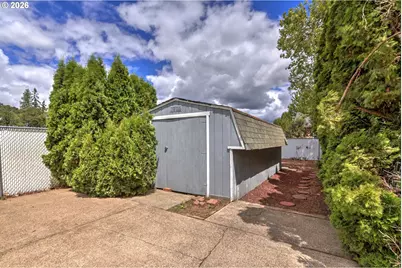 1217 Willagillespie Rd, Eugene, OR 97401 - Photo 6