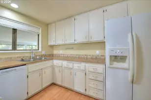 1217 Willagillespie Rd, Eugene, OR 97401 - Photo 14