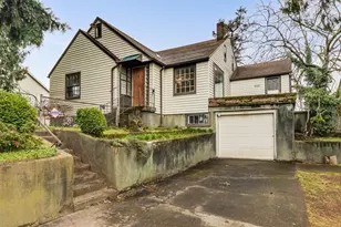 3705 NE 152nd Ave, Portland, OR 97230 - Photo 2