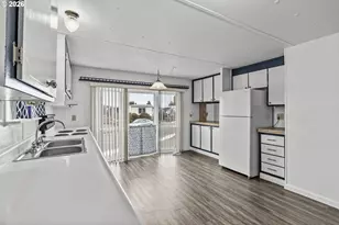 1199 N Terry St, Eugene, OR 97402 - Photo 8