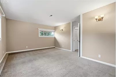 13166 SE Ridgecrest Rd, Happy Valley, OR 97086 - Photo 14