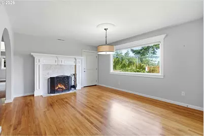 13166 SE Ridgecrest Rd, Happy Valley, OR 97086 - Photo 2