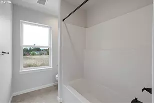 191 SE Acacia Dr, Gresham, OR 97080 - Photo 22