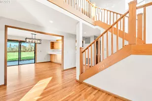 27725 Royal, Eugene, OR 97402 - Photo 10