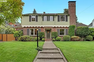 2928 NE Dunckley St, Portland, OR 97212 - Photo 1