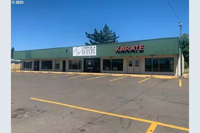 1003 W Central Ave, Sutherlin, OR 97479 - Photo 1