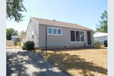 3108 SW Jay Ave, Pendleton, OR 97801 - Photo 1