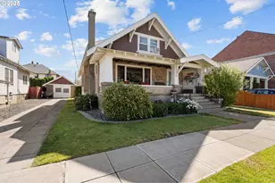 240 SW 3rd St, Pendleton, OR 97801 - Photo 1