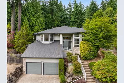 2731 SW 28th Dr, Portland, OR 97219 - Photo 1