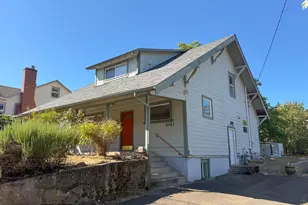 8761 SE Henderson St, Portland, OR 97266 - Photo 1