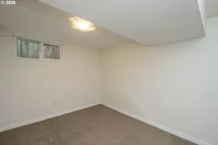 515 NE Floral Pl, Portland, OR 97232 - Photo 40
