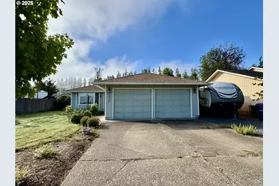 4833 Daisy St, Springfield, OR 97477 - Photo 1